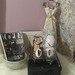 Le Soir Pour La Victoire Black Satin Sandals. Nib - image 1